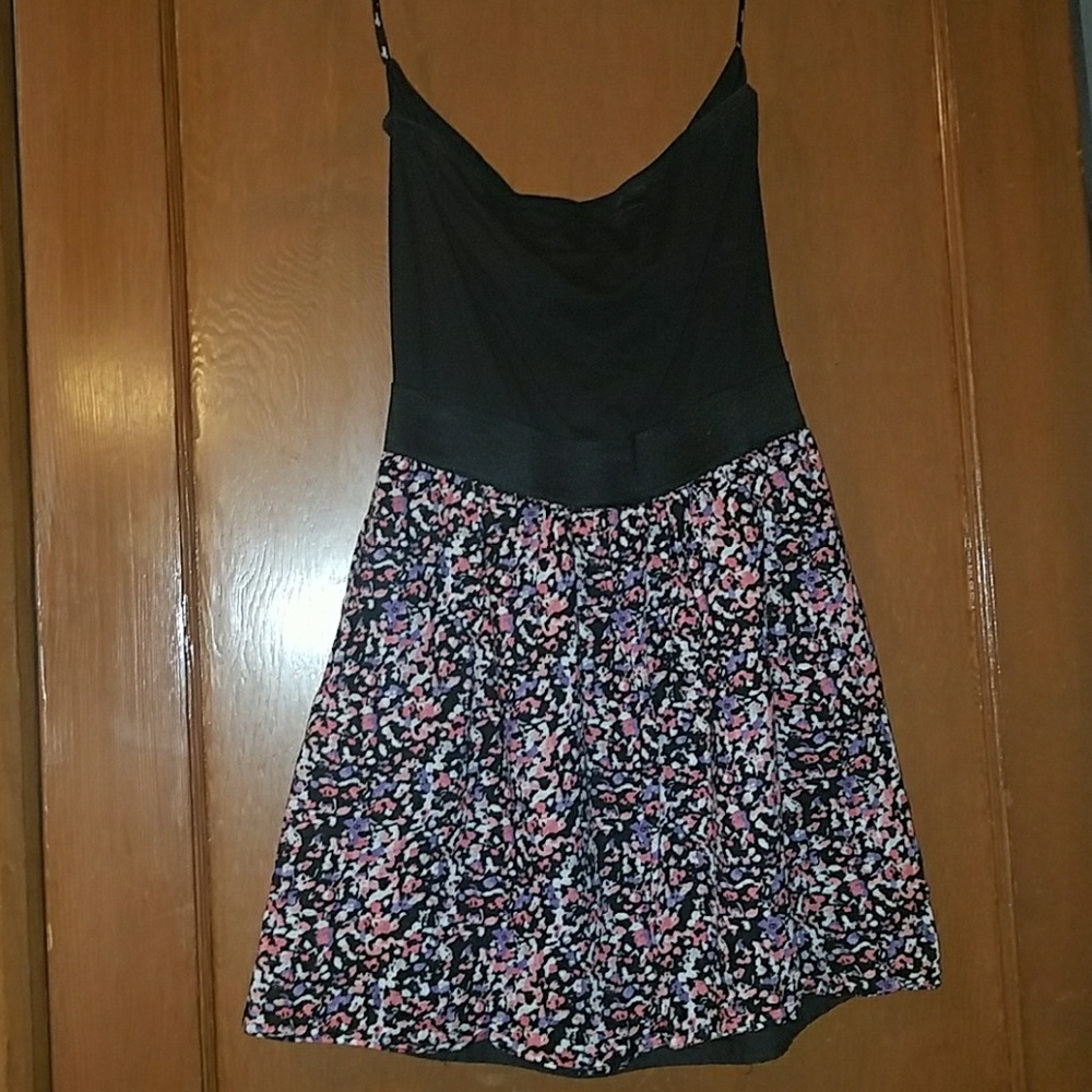 Guess black strapless dress